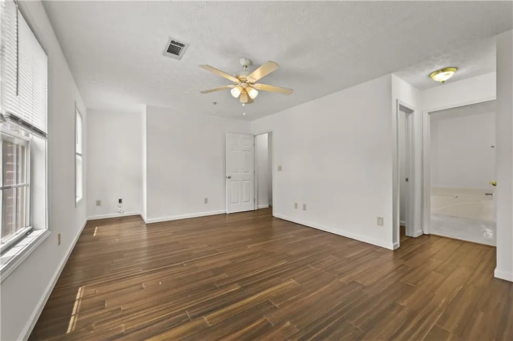 5090 Leeshire Trace Tucker, GA 30084