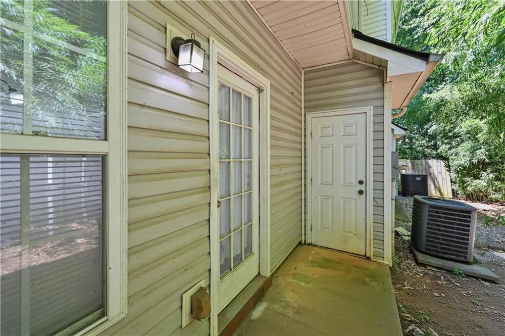 5090 Leeshire Trace Tucker, GA 30084