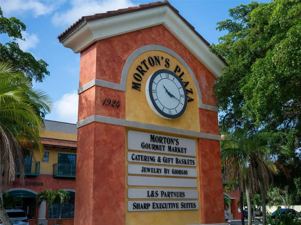 2430 FLOYD STREET Sarasota, FL 34239