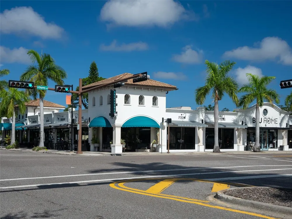 2430 FLOYD STREET Sarasota, FL 34239