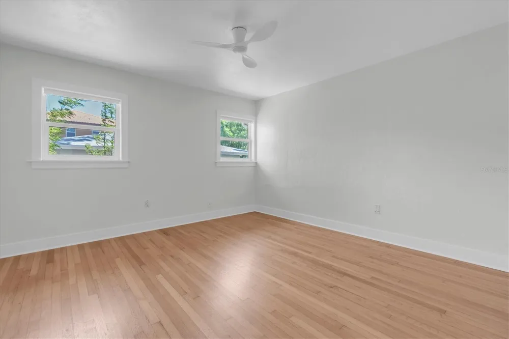 6921 MANGO AVENUE S St Petersburg, FL 33707