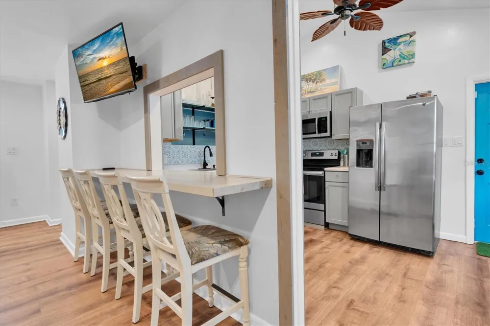 6921 MANGO AVENUE S St Petersburg, FL 33707