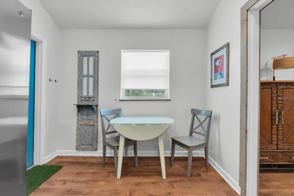 6921 MANGO AVENUE S St Petersburg, FL 33707