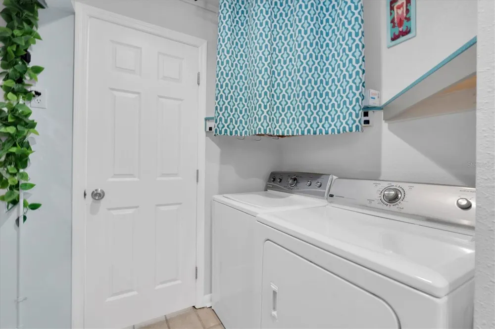 6921 MANGO AVENUE S St Petersburg, FL 33707