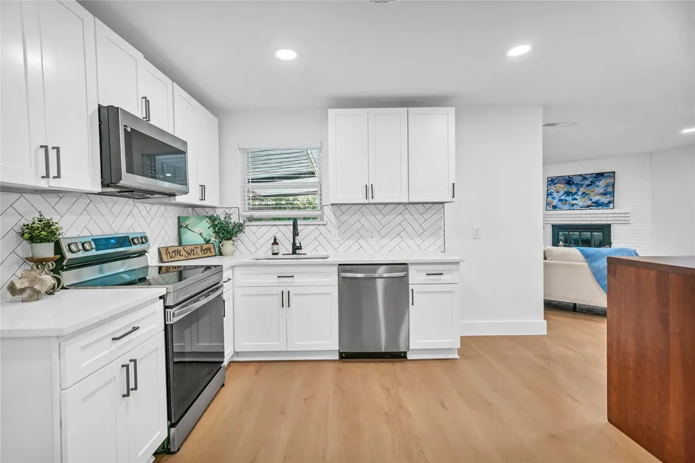 6437 Carousel Drive Watauga, TX 76148