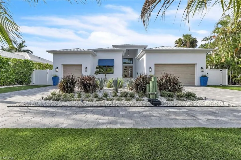 1187 22nd Avenue Naples, FL 34103