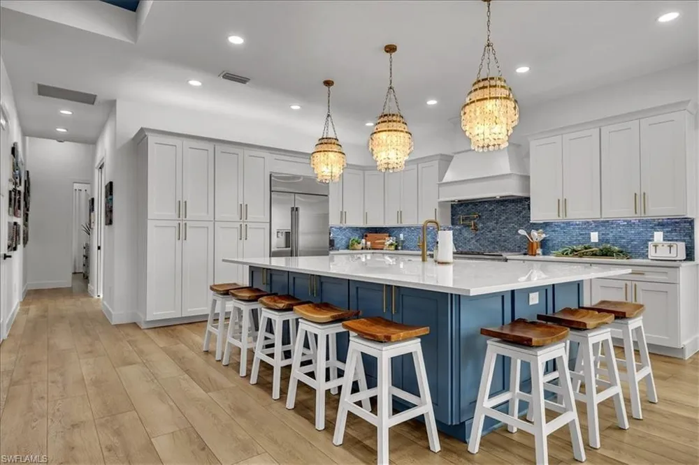 1187 22nd Avenue Naples, FL 34103