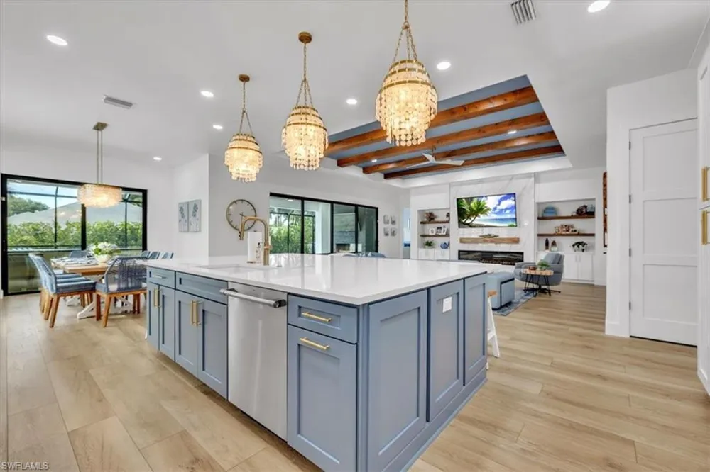 1187 22nd Avenue Naples, FL 34103