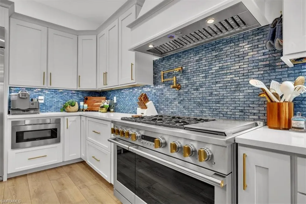 1187 22nd Avenue Naples, FL 34103