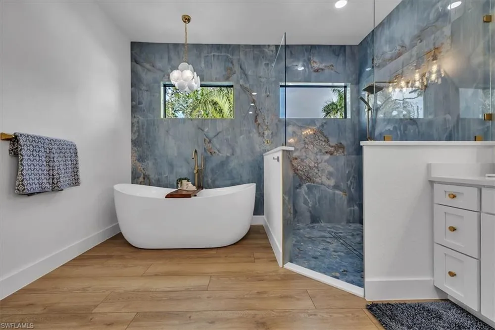 1187 22nd Avenue Naples, FL 34103