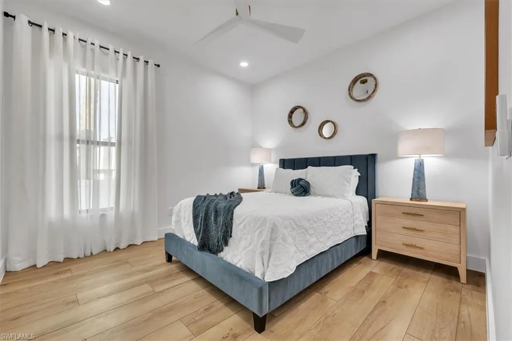 1187 22nd Avenue Naples, FL 34103