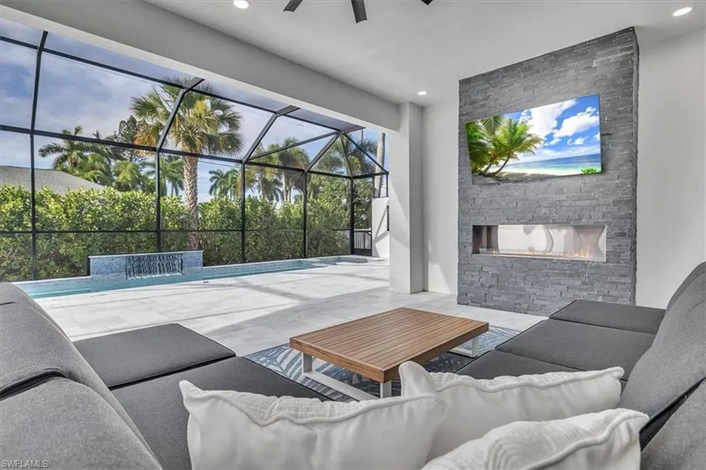 1187 22nd Avenue Naples, FL 34103