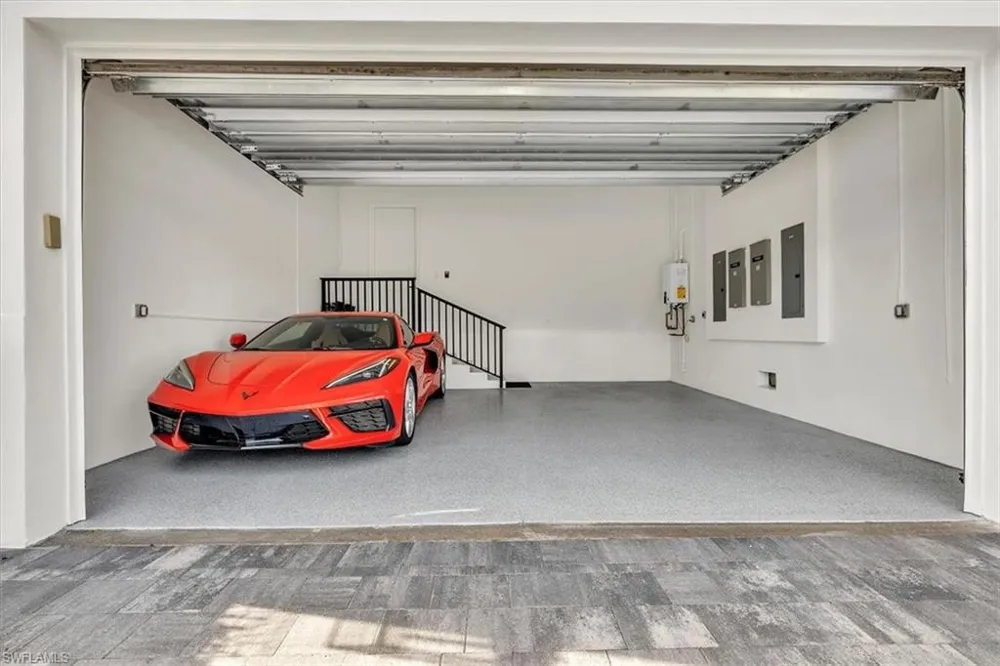 1187 22nd Avenue Naples, FL 34103