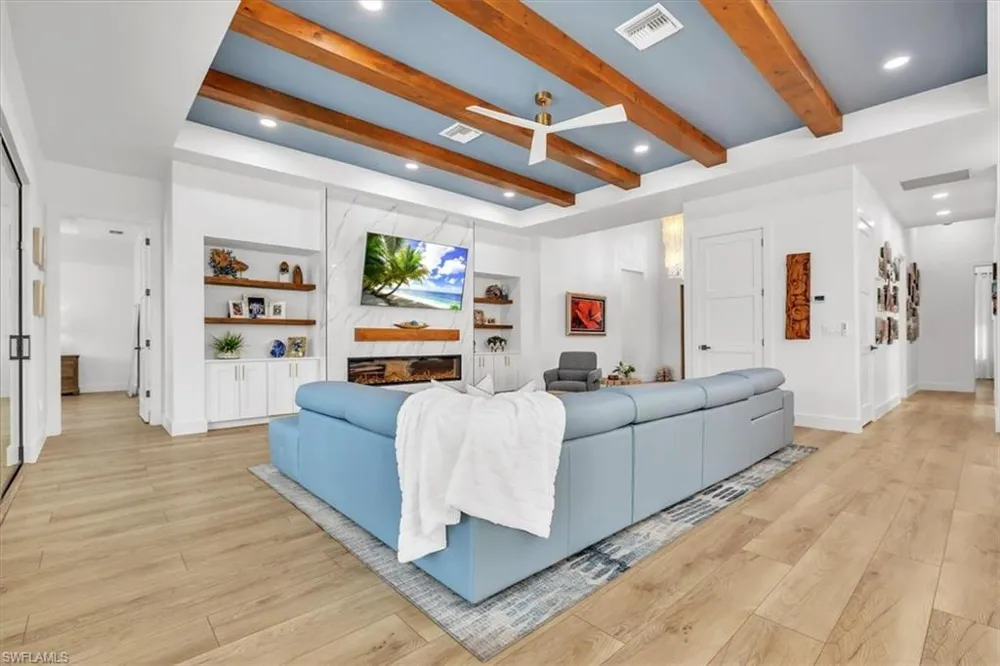 1187 22nd Avenue Naples, FL 34103