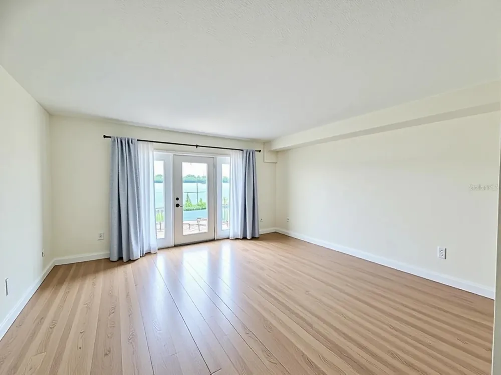 3751 POMPANO DRIVE SE #3751 St Petersburg, FL 33705