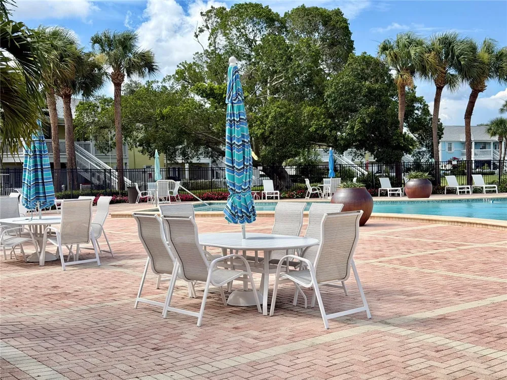 3751 POMPANO DRIVE SE #3751 St Petersburg, FL 33705
