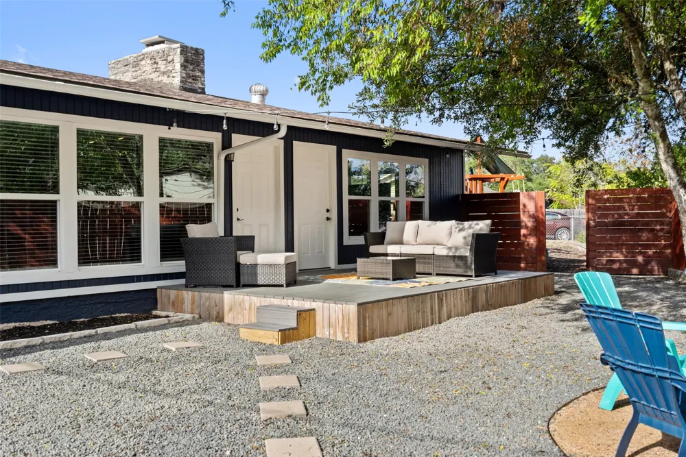 35 Presidio Road Wimberley, TX 78676