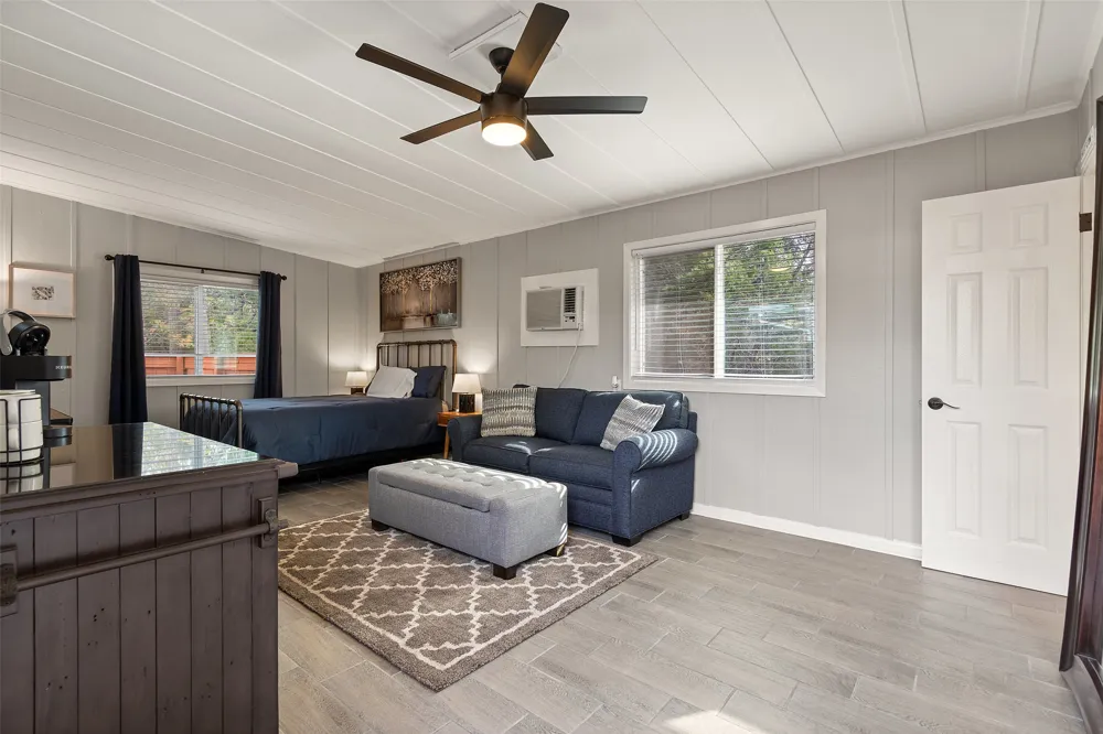 35 Presidio Road Wimberley, TX 78676