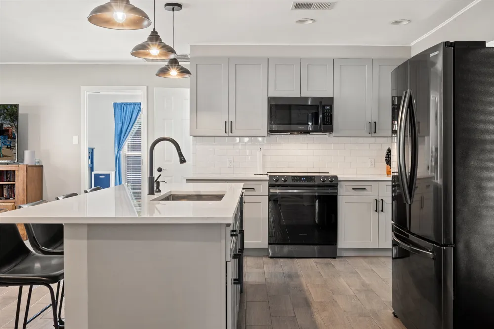 35 Presidio Road Wimberley, TX 78676