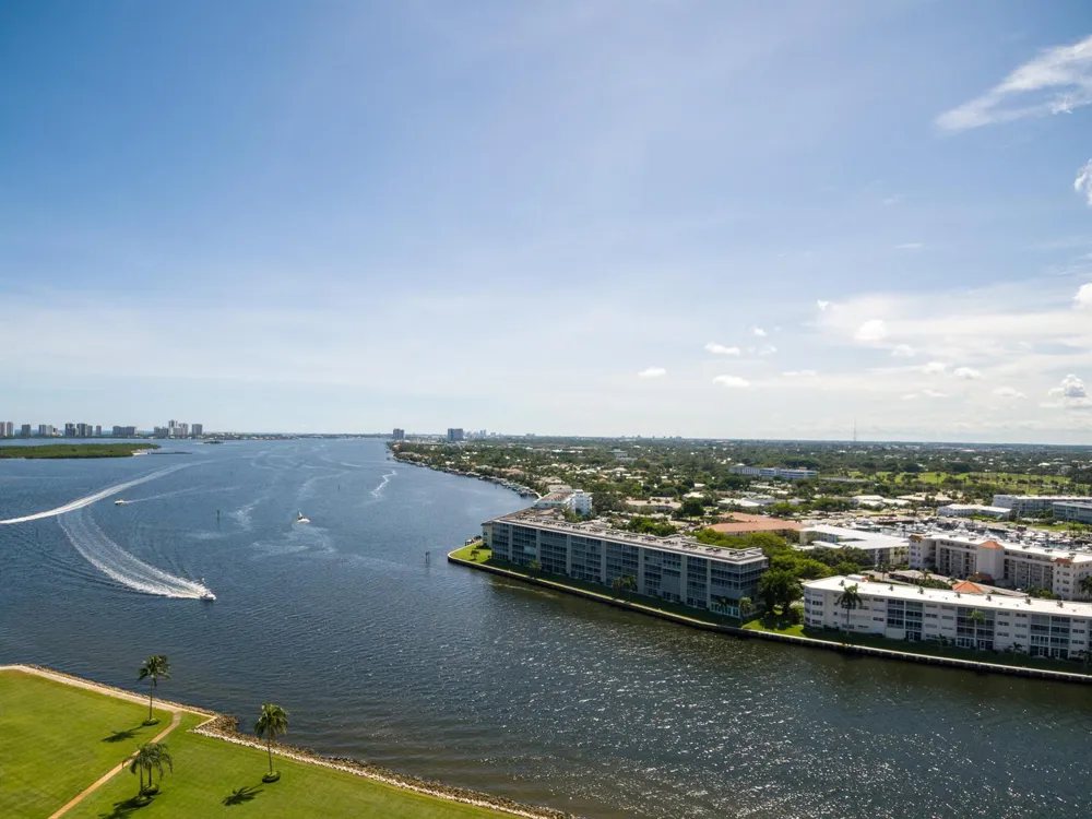 108 Lakeshore Drive #1041 North Palm Beach, FL 33408