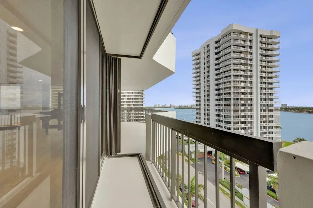 108 Lakeshore Drive #1041 North Palm Beach, FL 33408