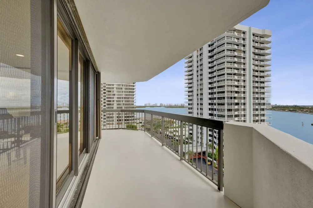 108 Lakeshore Drive #1041 North Palm Beach, FL 33408