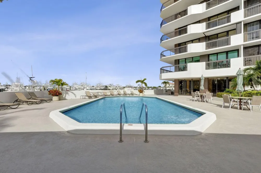 108 Lakeshore Drive #1041 North Palm Beach, FL 33408