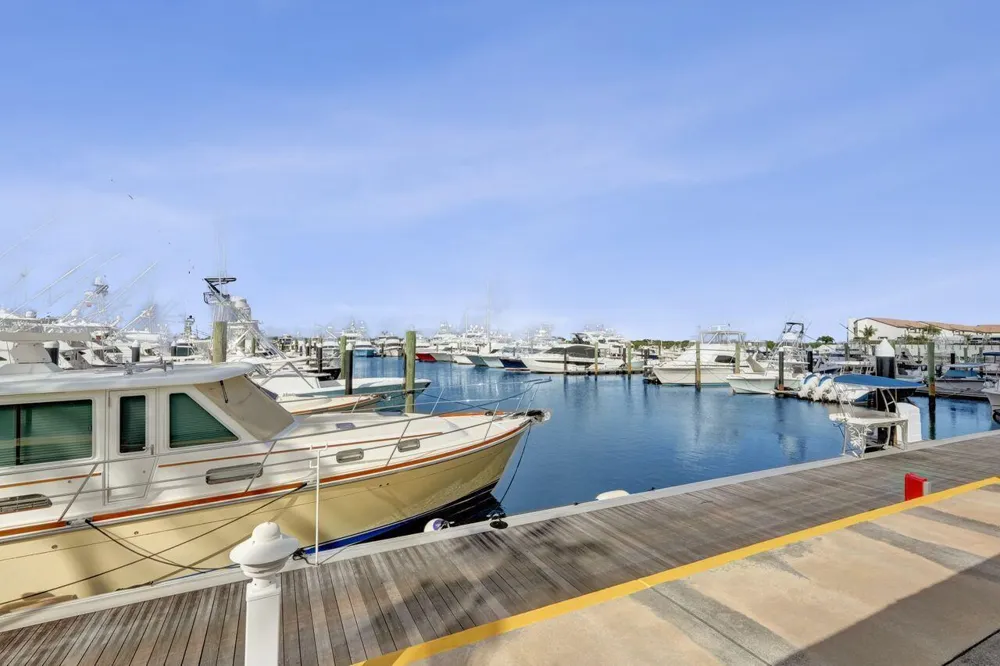 108 Lakeshore Drive #1041 North Palm Beach, FL 33408