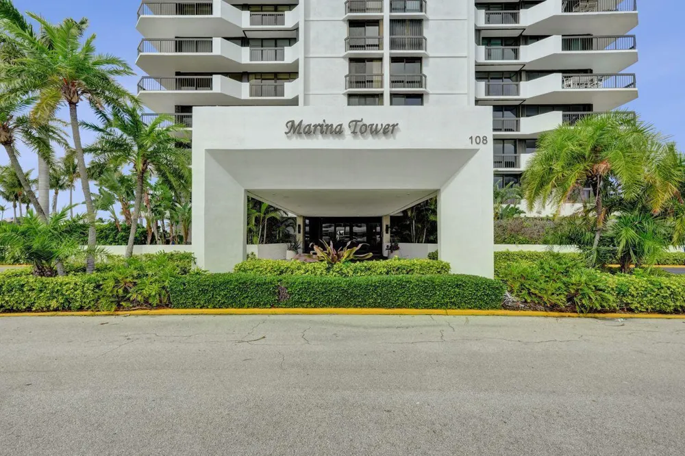 108 Lakeshore Drive #1041 North Palm Beach, FL 33408