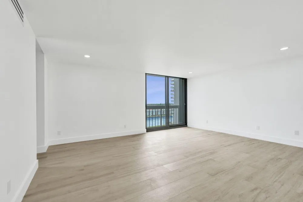 108 Lakeshore Drive #1041 North Palm Beach, FL 33408