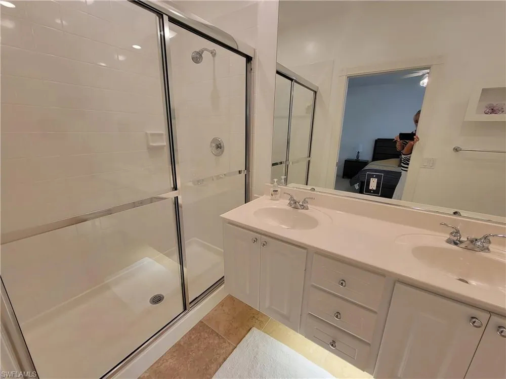 28209 Jeneva Way Bonita Springs, FL 34135