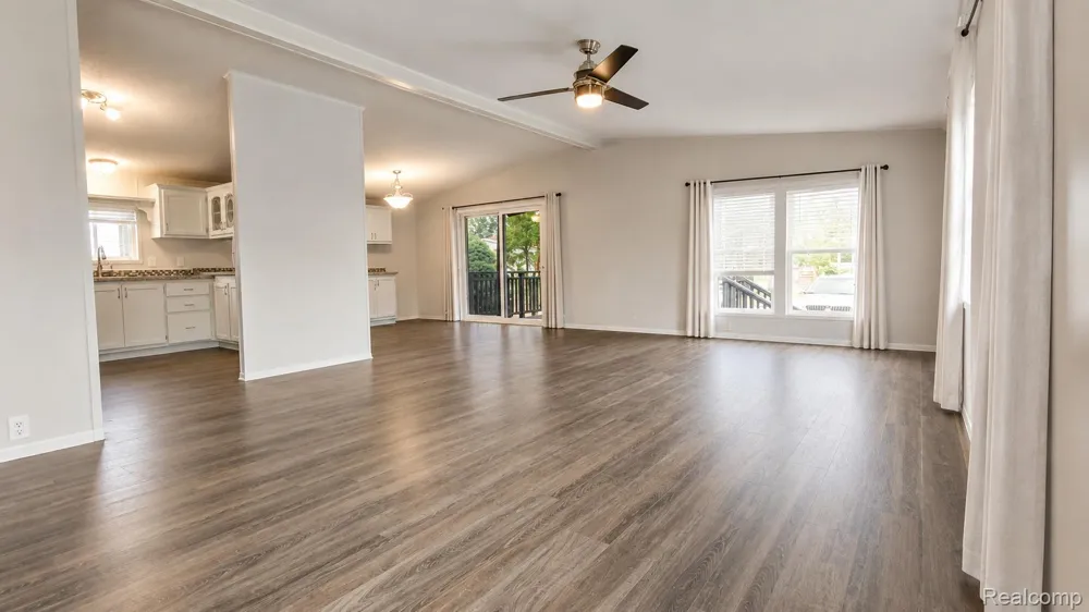 295 Bud Lane Lyon Charter Township, MI 48167