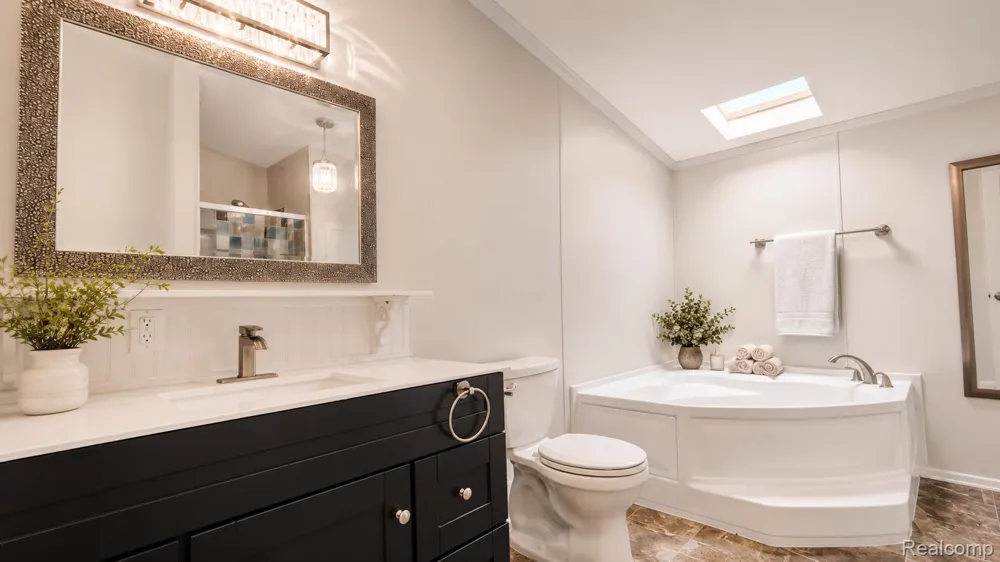 295 Bud Lane Lyon Charter Township, MI 48167