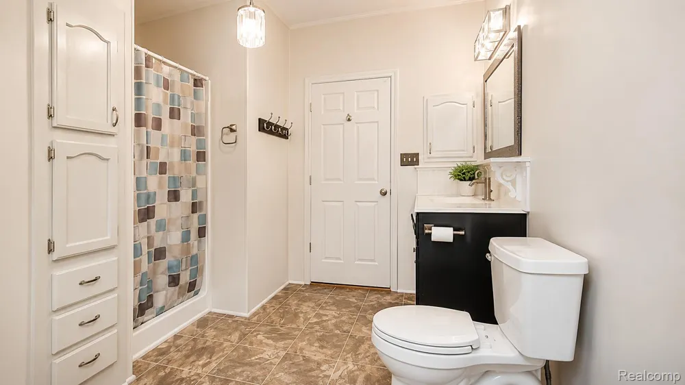 295 Bud Lane Lyon Charter Township, MI 48167
