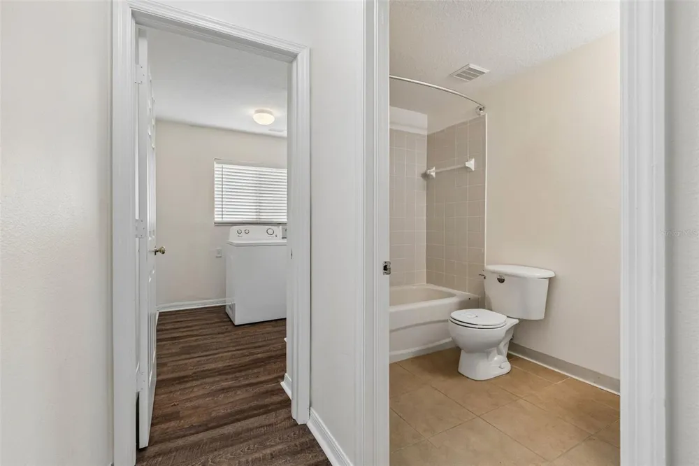 3307 PINE TOP DRIVE Valrico, FL 33594