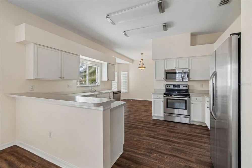 3307 PINE TOP DRIVE Valrico, FL 33594