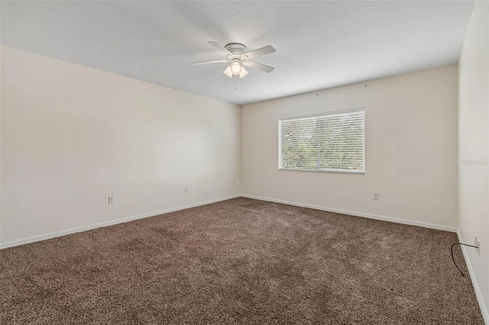 3307 PINE TOP DRIVE Valrico, FL 33594