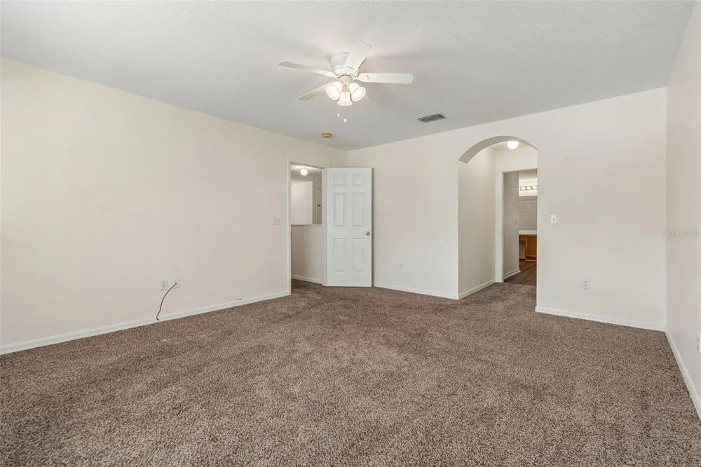 3307 PINE TOP DRIVE Valrico, FL 33594