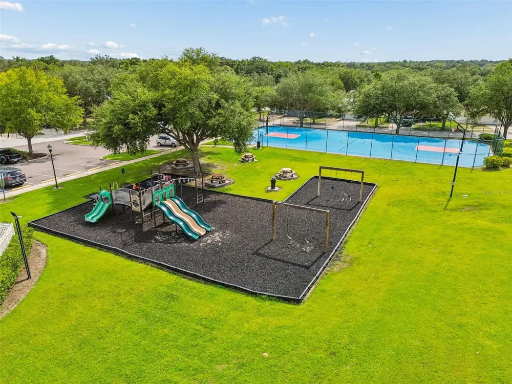 3307 PINE TOP DRIVE Valrico, FL 33594