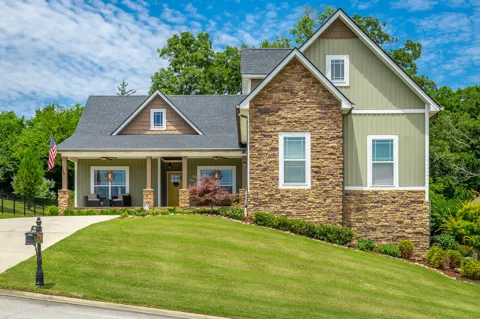 3600 Willow Lake Circle
