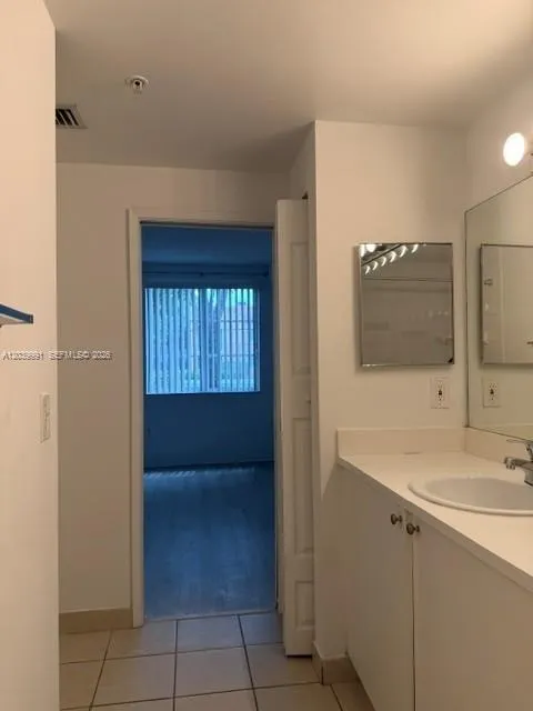 8030 Nob Hill Rd #102 Tamarac, FL 33321