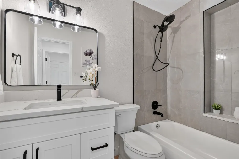 2687 Creekside Way Highland Village, TX 75077