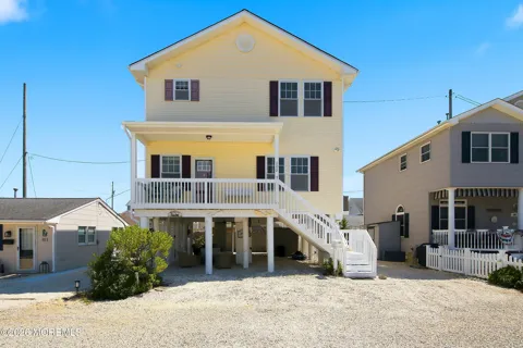 105 Albacore Drive