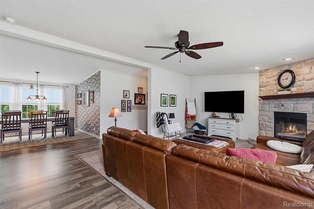 57510 Old Red Ln Lenox Township, MI 48048