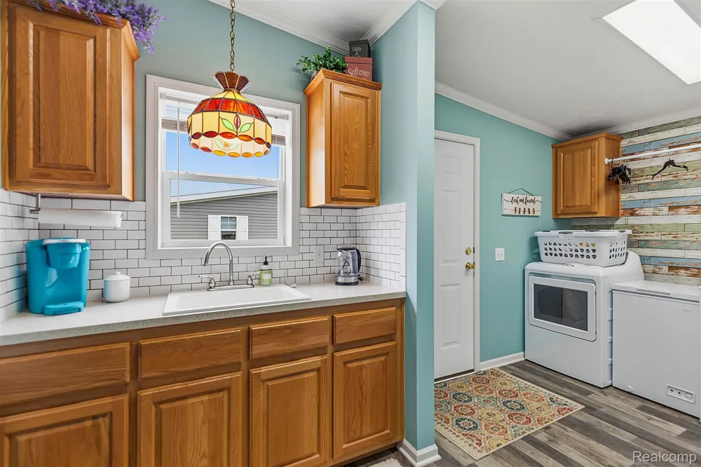57510 Old Red Ln Lenox Township, MI 48048