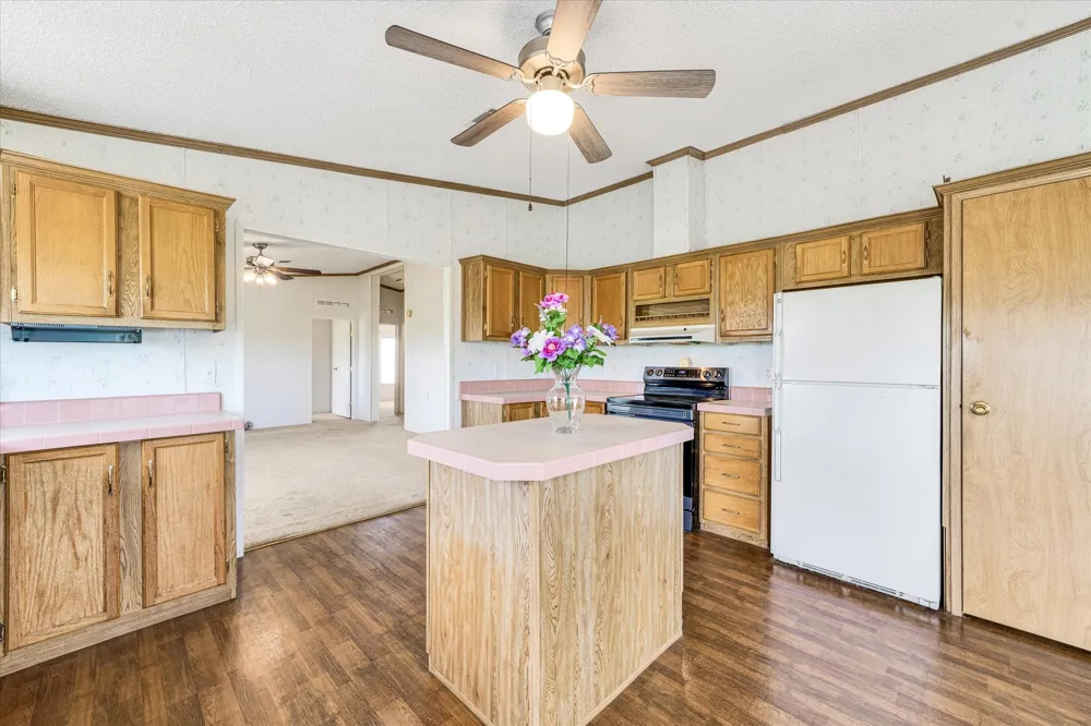 14858 Fm 1322 Luling, TX 78648