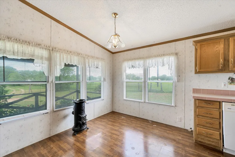 14858 Fm 1322 Luling, TX 78648