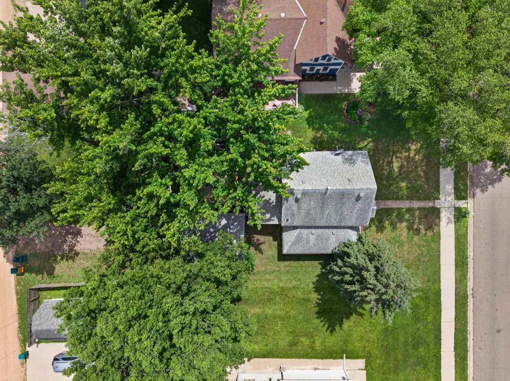 317 S 4th Street Le Sueur, MN 56058