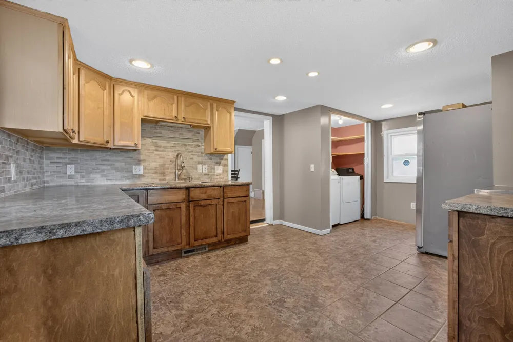 317 S 4th Street Le Sueur, MN 56058