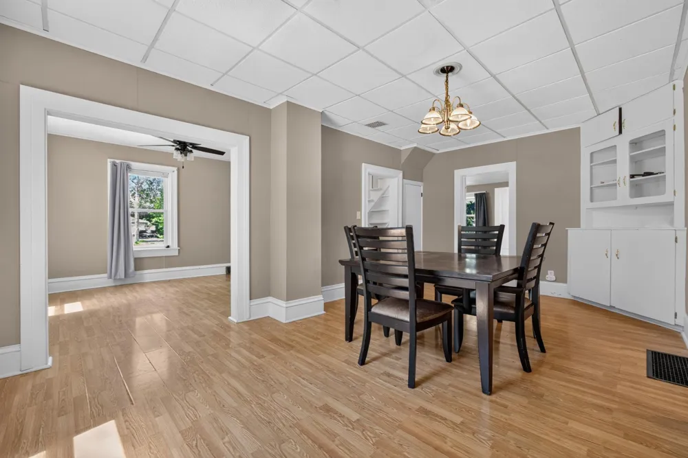 317 S 4th Street Le Sueur, MN 56058
